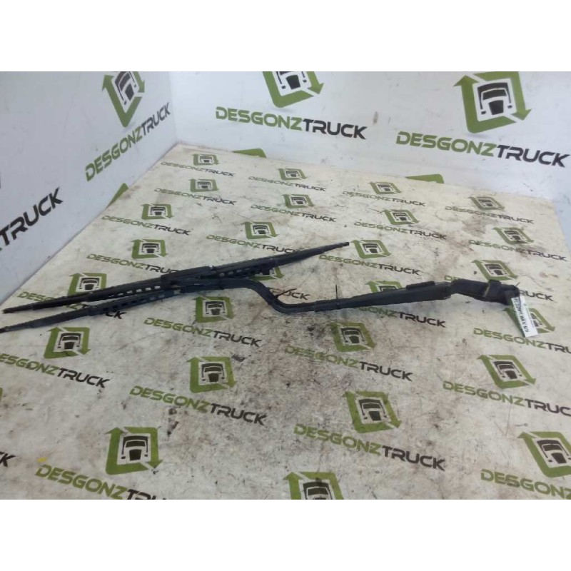 Recambio de brazo limpia delantero para iveco trucks daily 35s9 referencia OEM IAM  PARTE DERECHA E IZQUIERDA 
