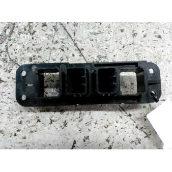 Recambio de botonera para kia carnival ii 2.9 cdri ex referencia OEM IAM   
