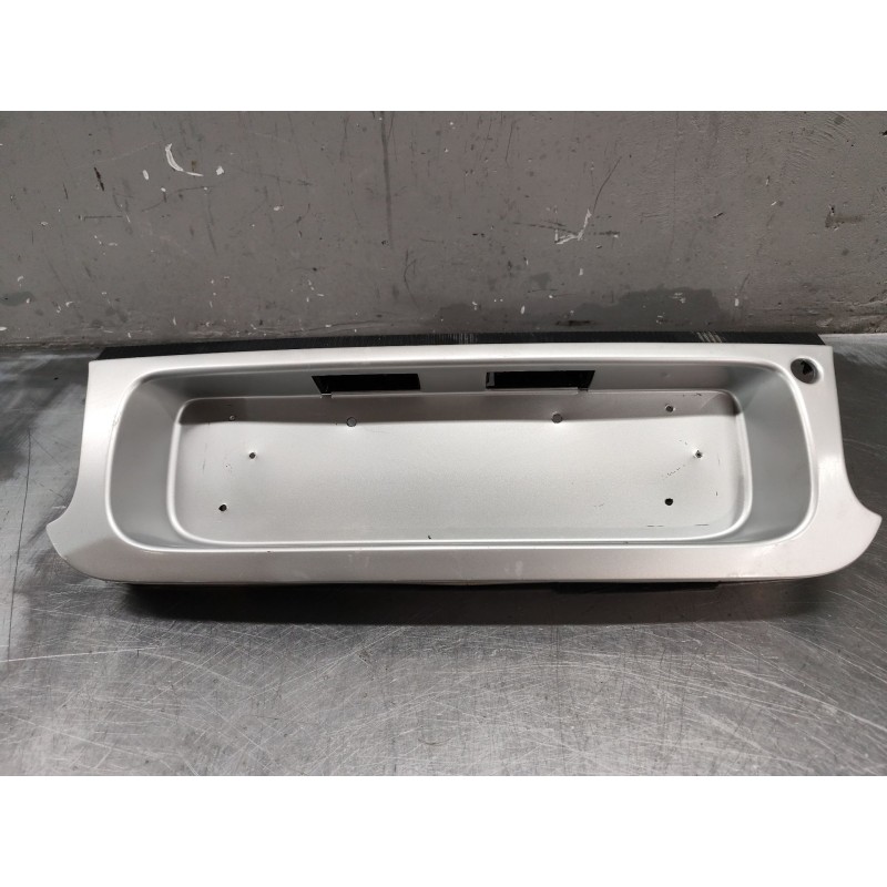 Recambio de portamatriculas para toyota celica (t20) 1.8 16v cat referencia OEM IAM 750822029  