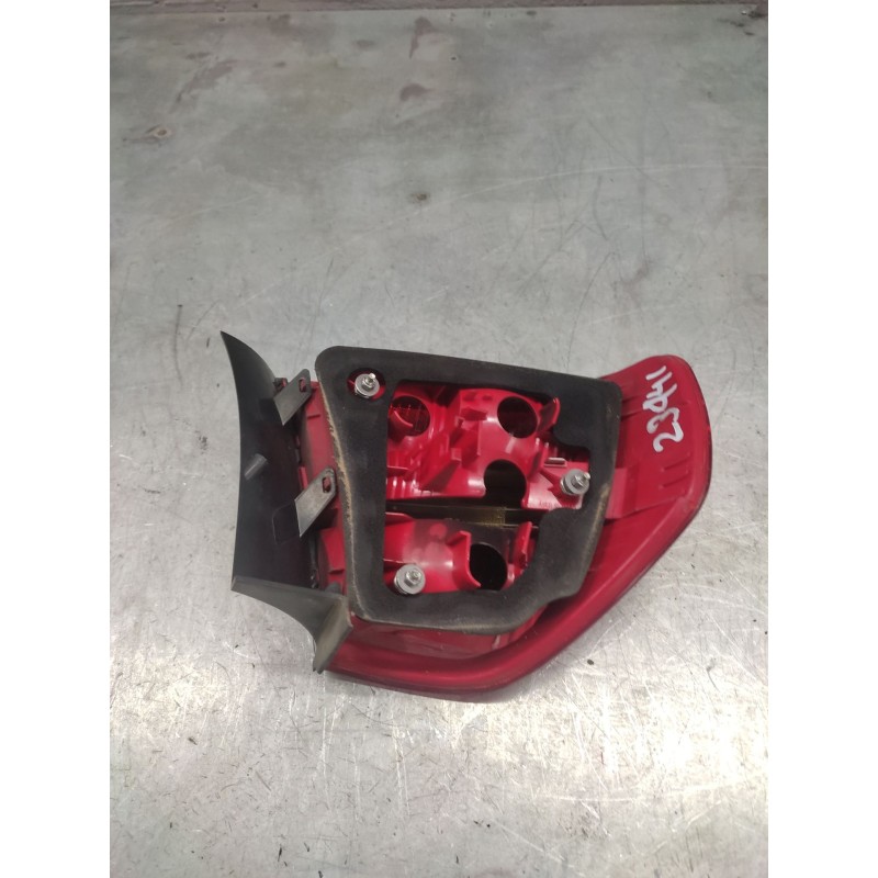 Recambio de piloto trasero derecho para bmw serie 3 berlina (e90) 320d referencia OEM IAM - Negro 5