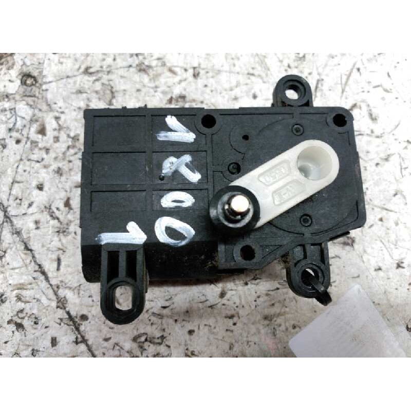 Recambio de motor regulador climatizacion para kia carnival ii 2.9 cdri ex referencia OEM IAM 2