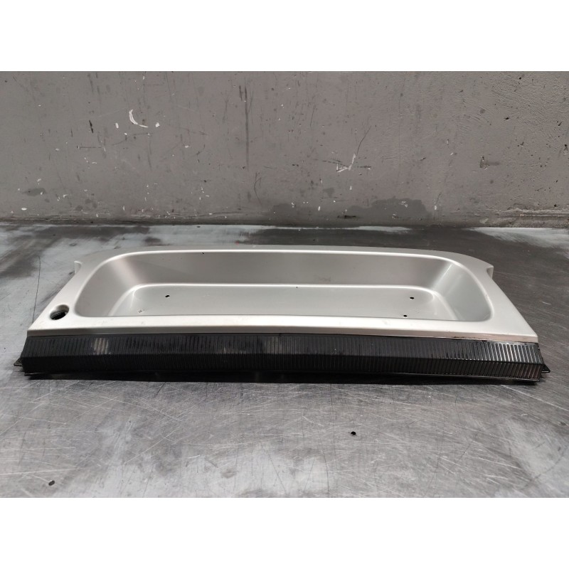 Recambio de portamatriculas para toyota celica (t20) 1.8 16v cat referencia OEM IAM 750822029 3
