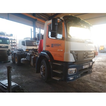 mercedes-benz axor 3-ejes 25/26t 2004  del año 2006