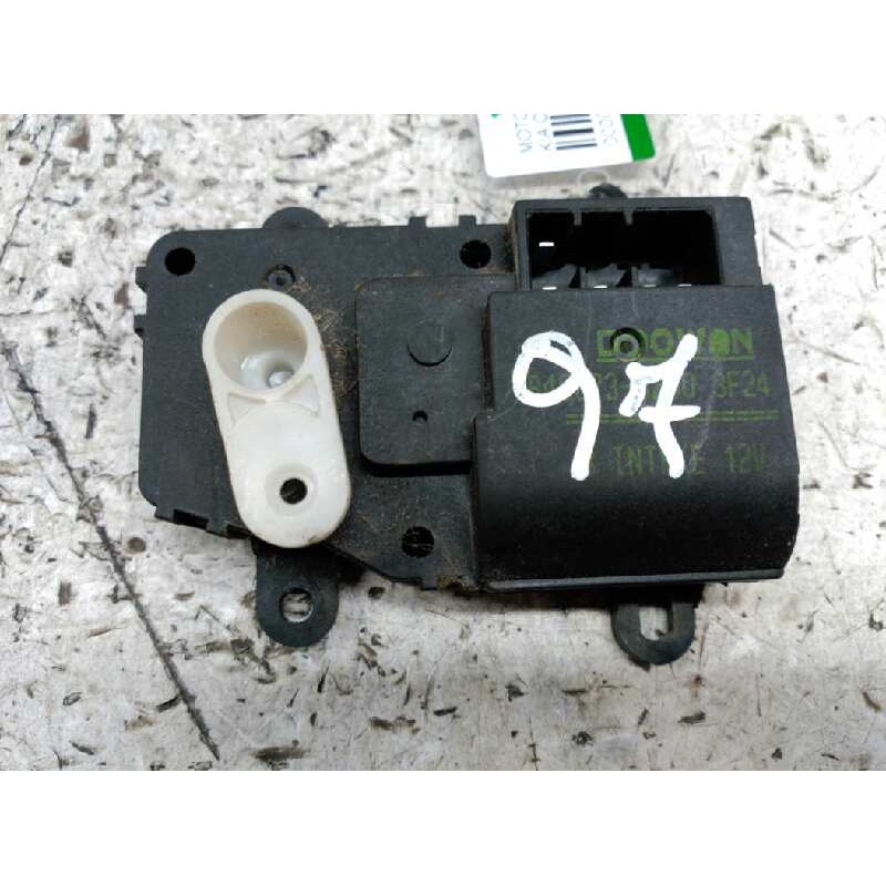 Recambio de motor regulador climatizacion para kia carnival ii 2.9 cdri ex referencia OEM IAM 2