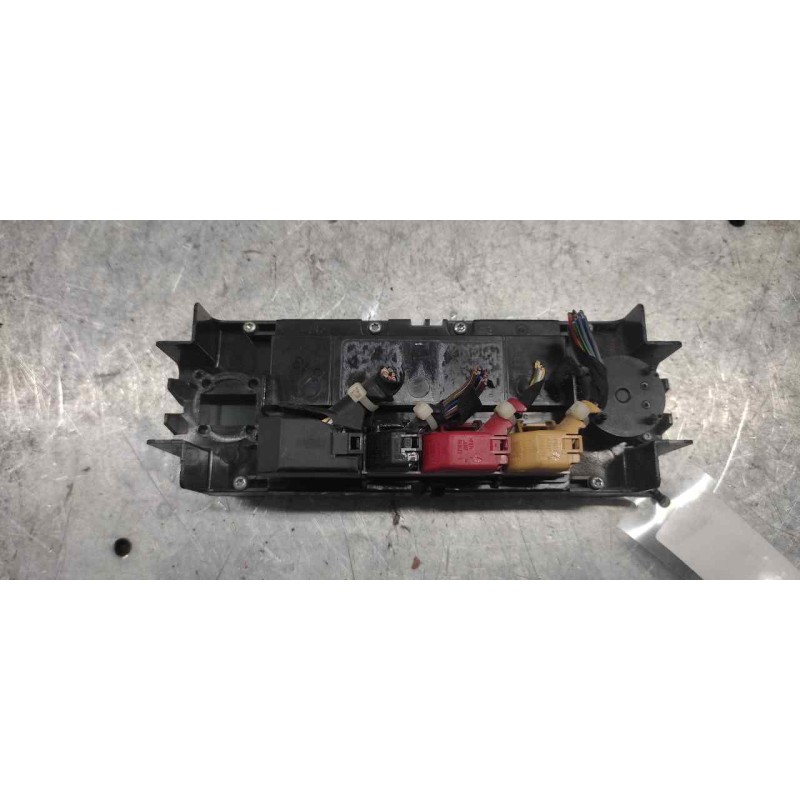 Recambio de mando climatizador para volkswagen golf iv berlina (1j1) 1.4 16v referencia OEM IAM 2