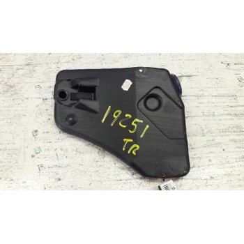 Recambio de deposito limpia para peugeot 205 berlina 1.8 d generation referencia OEM IAM 9255225680  