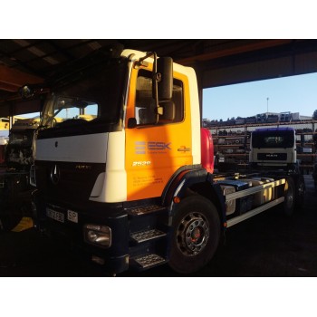 mercedes-benz axor 3-ejes 25/26t 2004  del año 2006