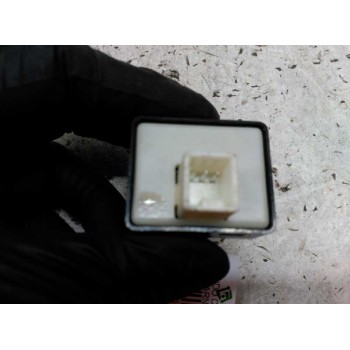 Recambio de mando cierre centralizado para kia carnival ii 2.9 cdri ex referencia OEM IAM 621W04960  
