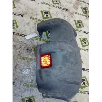 Recambio de molduras traseras para iveco trucks daily 35s9 referencia OEM IAM 500326836 PARTE TRASERA DERECHA 56712