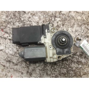 MOTOR ELEVALUNAS DELANTERO IZQUIERDO 9776101432203 F005S00051 