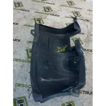 Recambio de molduras traseras para iveco trucks daily 35s9 referencia OEM IAM 500326836 PARTE TRASERA DERECHA 56712