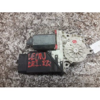 Recambio de motor elevalunas delantero izquierdo para seat leon (1m1) signo referencia OEM IAM 9776101432203 F005S00051 