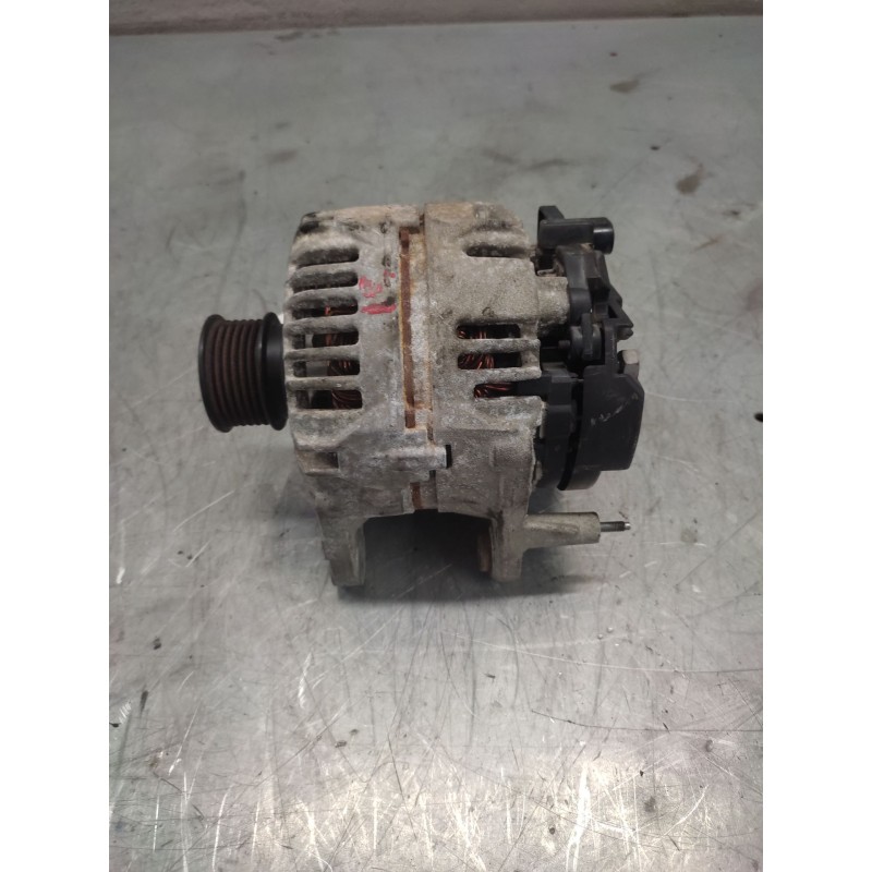 Recambio de alternador para skoda fabia (6y2/6y3) attractive referencia OEM IAM 037903025M 14V 90A 0124325013 - Blanco 3