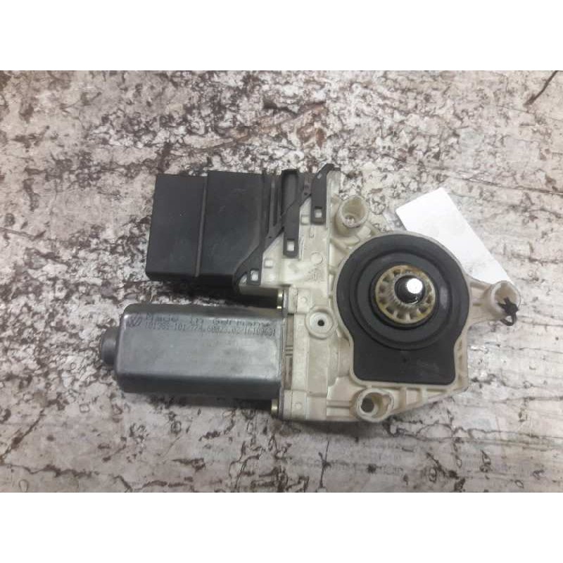 Recambio de motor elevalunas trasero izquierdo para seat leon (1m1) signo referencia OEM IAM 101439203 101389101 7746002302 2