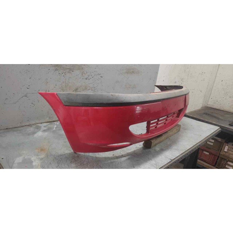 Recambio de paragolpes delantero para ford fiesta berlina básico referencia OEM IAM - Rojo 2