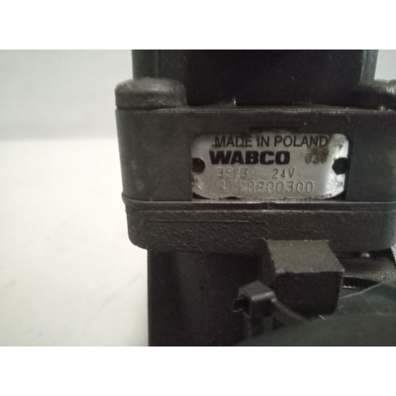 Recambio de valvula aire para iveco stralis (as) 12.9 diesel referencia OEM IAM 4728800300 valvula control eje elevable - Blanco 3