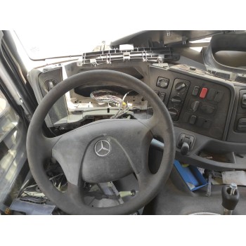 mercedes-benz axor 3-ejes 25/26t 2004  del año 2006