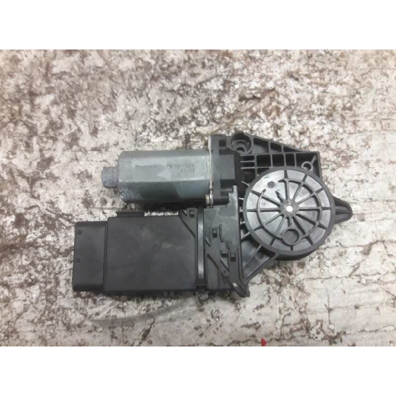 Recambio de motor elevalunas delantero izquierdo para seat toledo (1m2) executive referencia OEM IAM 105404301 05074200 01308216 2