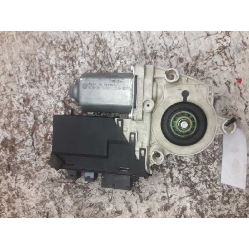 Recambio de motor elevalunas delantero derecho para seat ibiza (6l1) cool referencia OEM IAM 9776105406301 991728205 1400208580 2