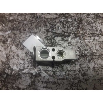 Recambio de valvula expansion para opel meriva blue line referencia OEM IAM 52238190 7006043 