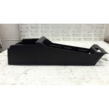 Recambio de guarnecidos varios para bmw serie 3 berlina (e46) 320d referencia OEM IAM 51168213680 CARCASA CONSOLA CENTRAL 