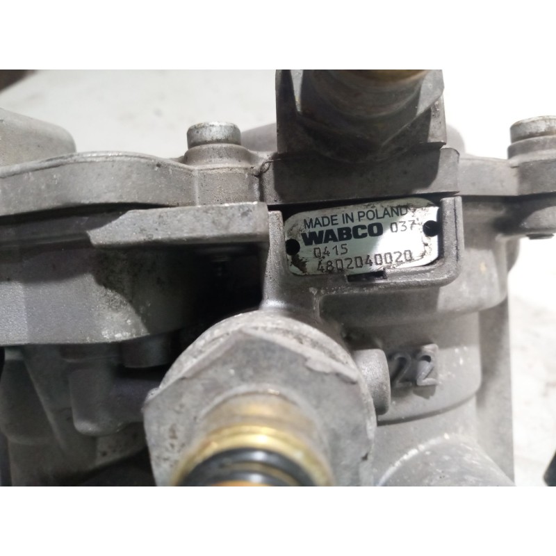 Recambio de valvula aire para iveco stralis (ad/at) referencia OEM IAM 4802040020 valvula control remolque - Blanco 3