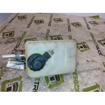 Recambio de bombin freno para iveco trucks daily 35s9 referencia OEM IAM 21030199  