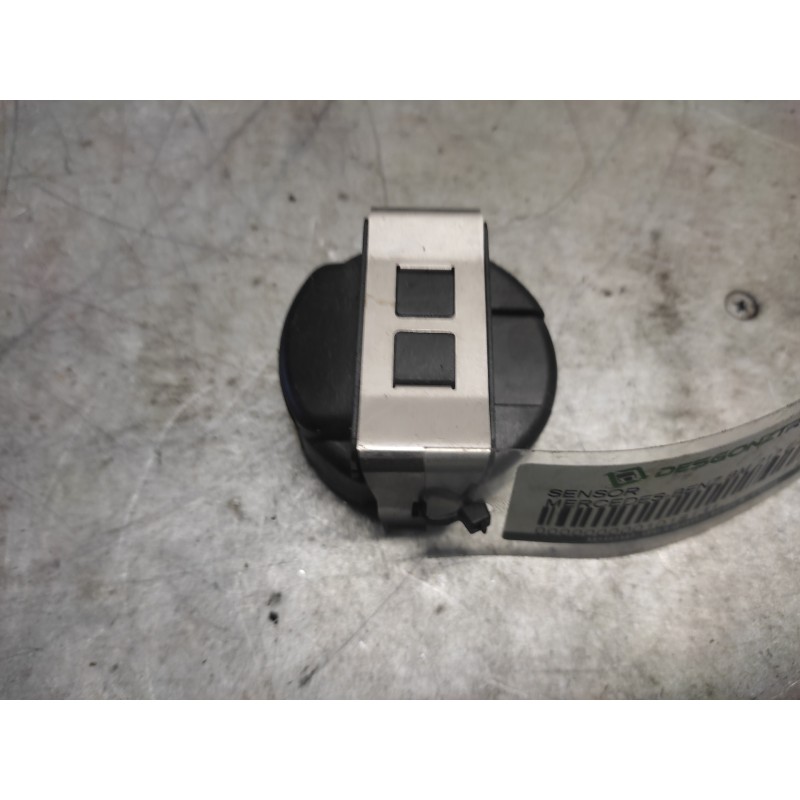 Recambio de sensor para mercedes-benz clase e (w212) familiar referencia OEM IAM 22801878 3 PINS 