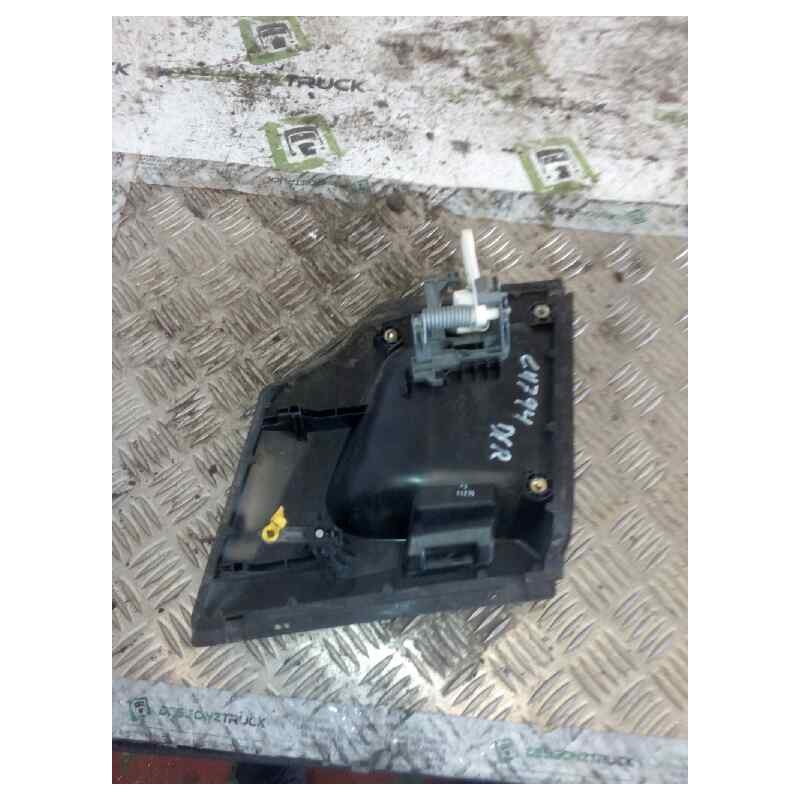 Recambio de maneta exterior delantera derecha para renault serie t fg 4x2 cabina high-sleeper referencia OEM IAM 82275921 - Rojo 2