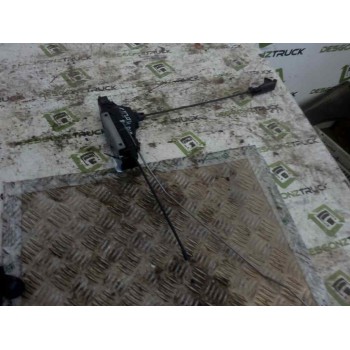 Recambio de cerradura puerta delantera derecha para renault serie t fg 4x2 cabina high-sleeper referencia OEM IAM 84086966  