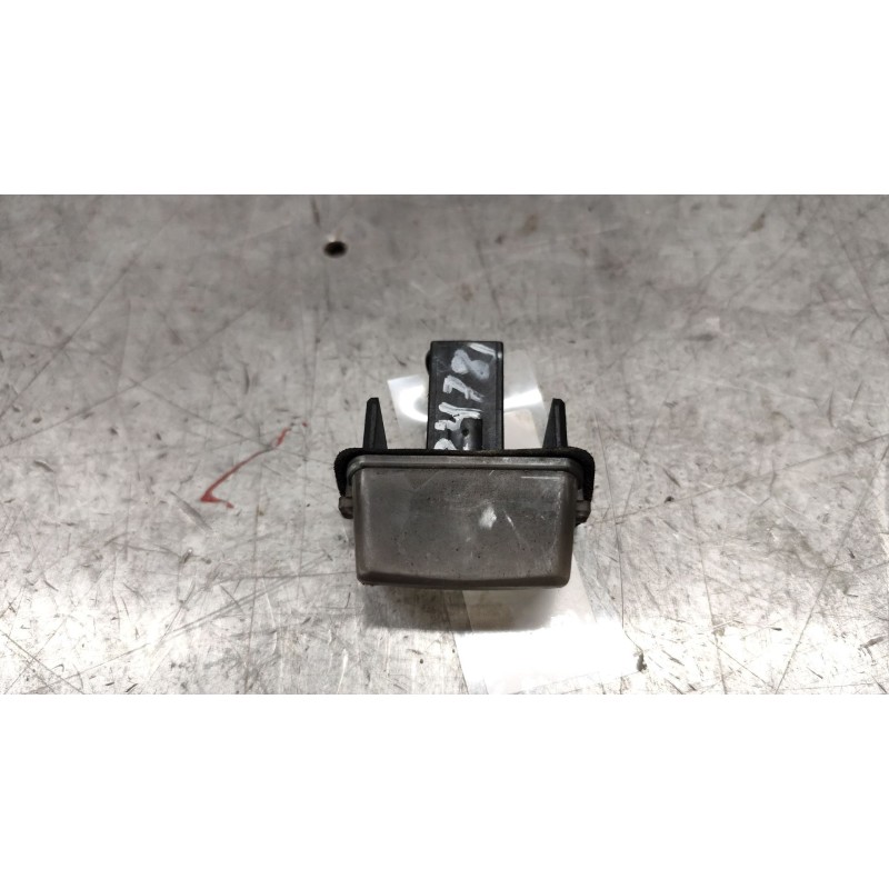 Recambio de piloto matricula para citroën xsara berlina 2.0 hdi 66kw premier referencia OEM IAM  2 PINS 