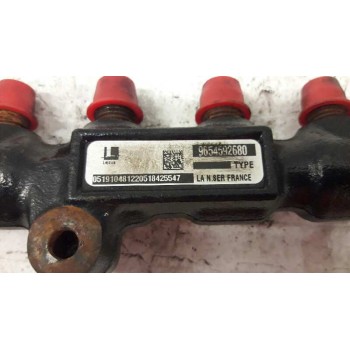Recambio de rampa inyectora para ford focus berlina (cap) ambiente (d) referencia OEM IAM 9654592680  