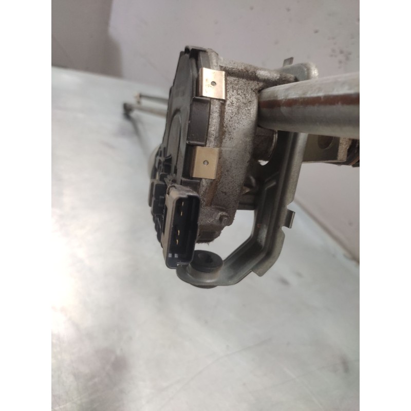 Recambio de motor limpia delantero para peugeot 308 sw envy referencia OEM IAM  4 PINS - Negro 2