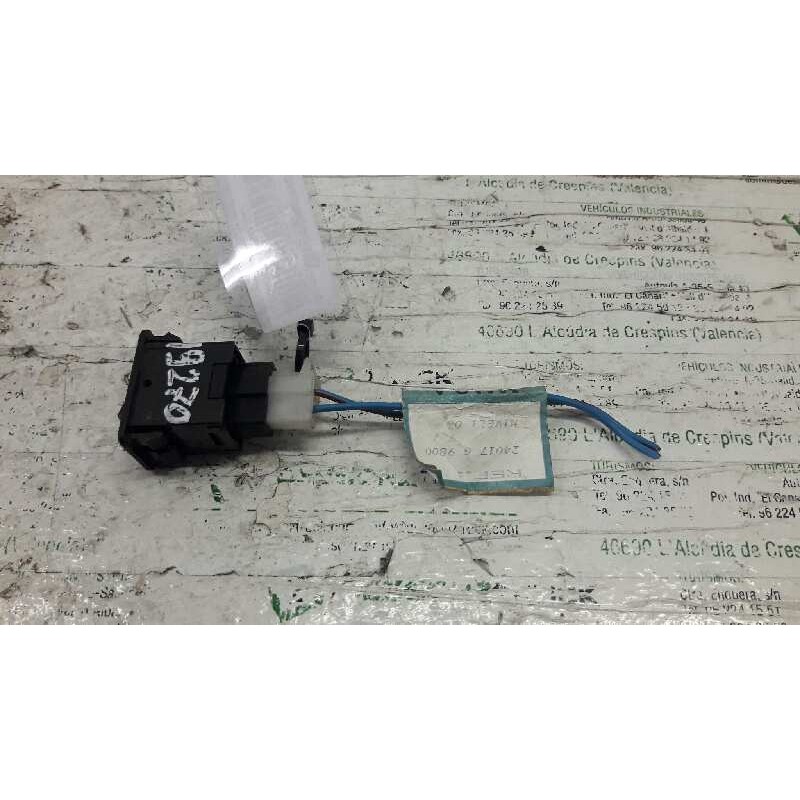 Recambio de boton antivaho para nissan patrol (k/w260) corto ta referencia OEM IAM 24017G9800 - Rojo 3