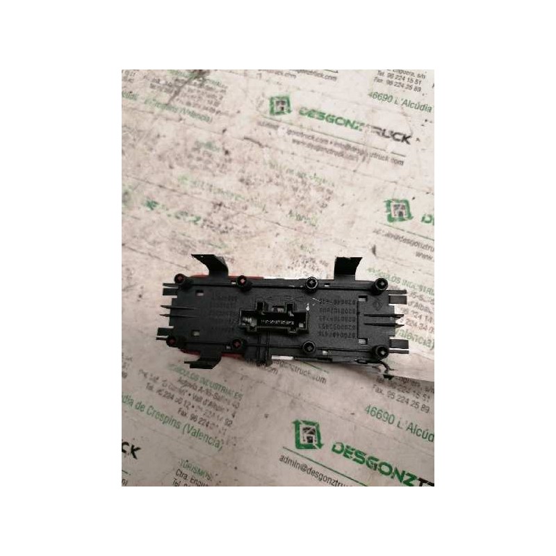 Recambio de warning para renault scenic ii adventure by coronel tapiocca referencia OEM IAM 8200407415 6 PINS - Gris 2