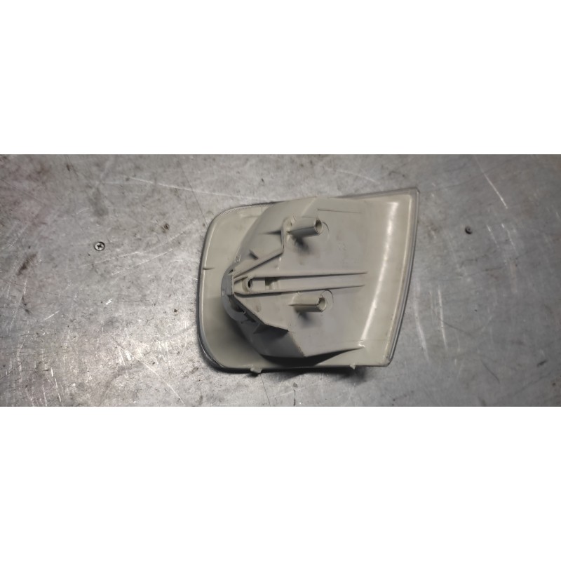 Recambio de piloto delantero derecho para ford sierra berlina 1.6 referencia OEM IAM 90BG13368AA 2