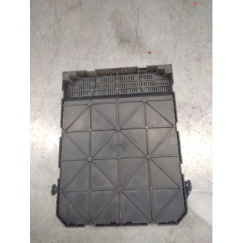 Recambio de caja reles / fusibles para peugeot 308 confort referencia OEM IAM 9663798180  