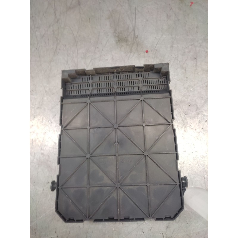Recambio de caja reles / fusibles para peugeot 308 confort referencia OEM IAM 9663798180 - Negro 2