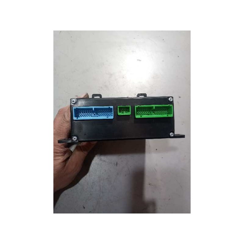 Recambio de modulo electronico para volvo trucks b12b referencia OEM IAM 70361720 - Blanco 2
