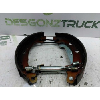 Recambio de zapatas de freno traseras para renault rapid/express (f40) 1.9 d familiar (f40p) referencia OEM IAM   