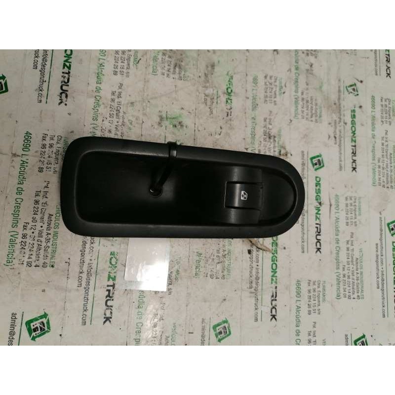 Recambio de mando elevalunas trasero derecho para renault megane ii berlina 5p authentique referencia OEM IAM 156015540 6 PINS 