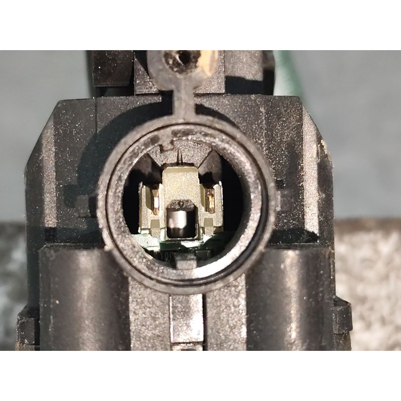 Recambio de motor elevalunas delantero izquierdo para kia cee'd 1.4 cat referencia OEM IAM - Negro 3