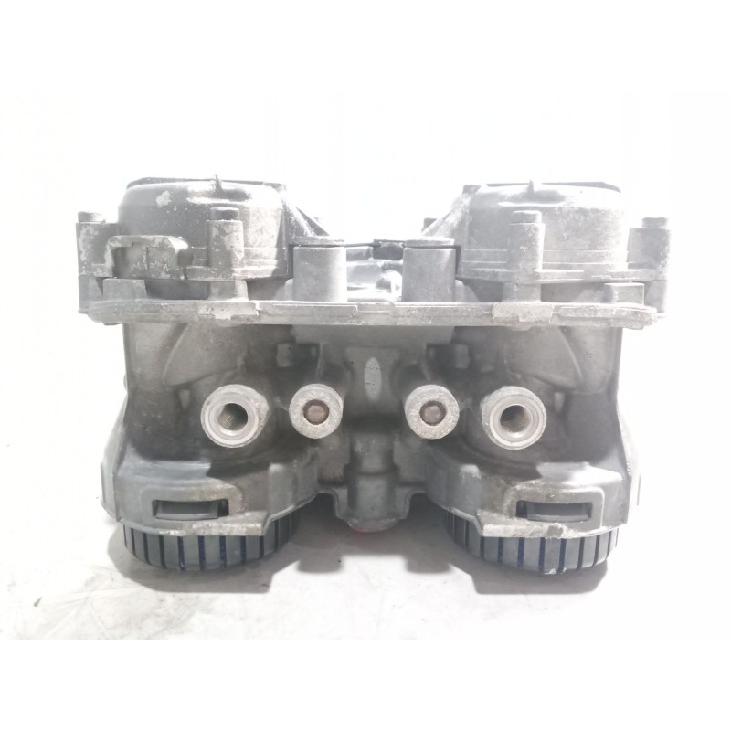 Recambio de valvula aire para daf serie xf106 referencia OEM IAM 1867002 valvula ebs modulador de eje 4801061050 - Blanco 2