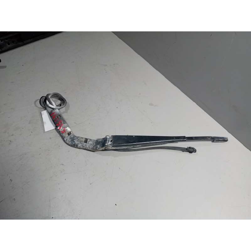 Recambio de brazo limpia delantero para nissan trucks atleon 120 referencia OEM IAM   