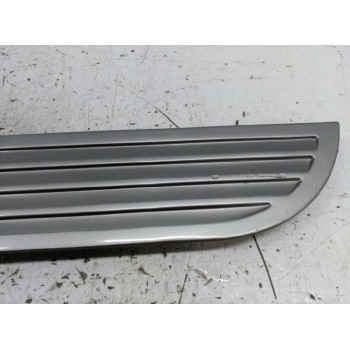 Recambio de moldura puerta trasera derecha para mitsubishi santamo (hyundai) santamo confort referencia OEM IAM  LATERAL 