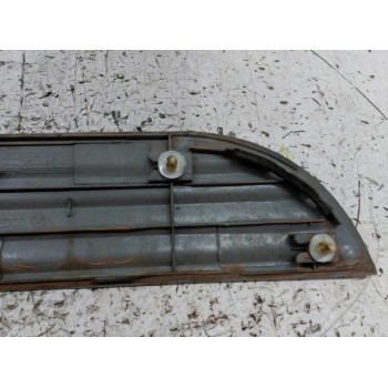 Recambio de moldura puerta trasera derecha para mitsubishi santamo (hyundai) santamo confort referencia OEM IAM  LATERAL 