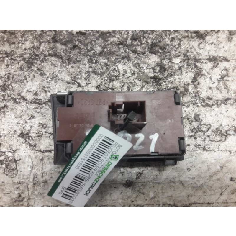 Recambio de boton antiniebla para peugeot boxer furgoneta 2.2 hdi 120 referencia OEM IAM B569 - Blanco 2