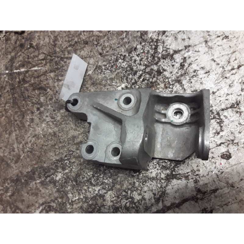 Recambio de soporte motor derecho para peugeot 508 allure hybrid4 referencia OEM IAM 9677163980 - Blanco 2