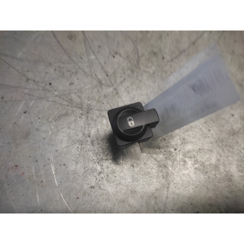 Recambio de mando cierre centralizado para citroën c4 berlina vtr plus referencia OEM IAM 96476626XT 4 PINS 