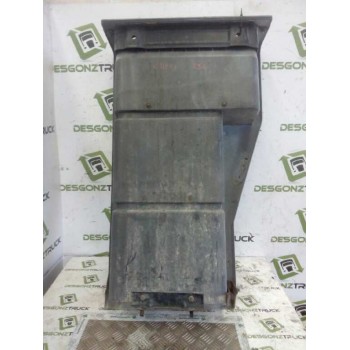 Recambio de peldaño izquierdo para renault magnum e-tech 2000  chasis 4 x 2 larga distancia referencia OEM IAM   